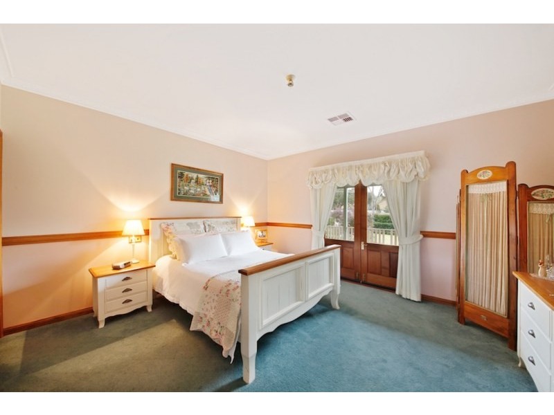 6 Remembrance Drive, Tahmoor NSW 2573