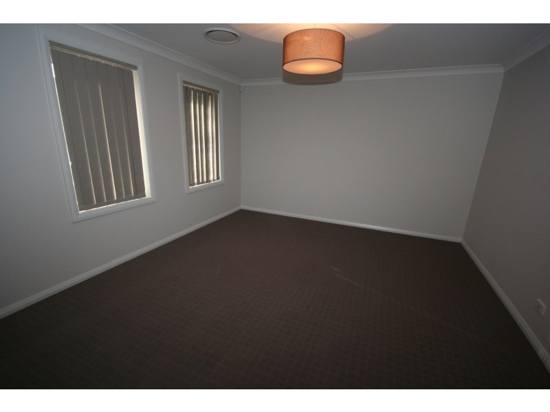 5 Ancona Drive, Spring Farm NSW 2570