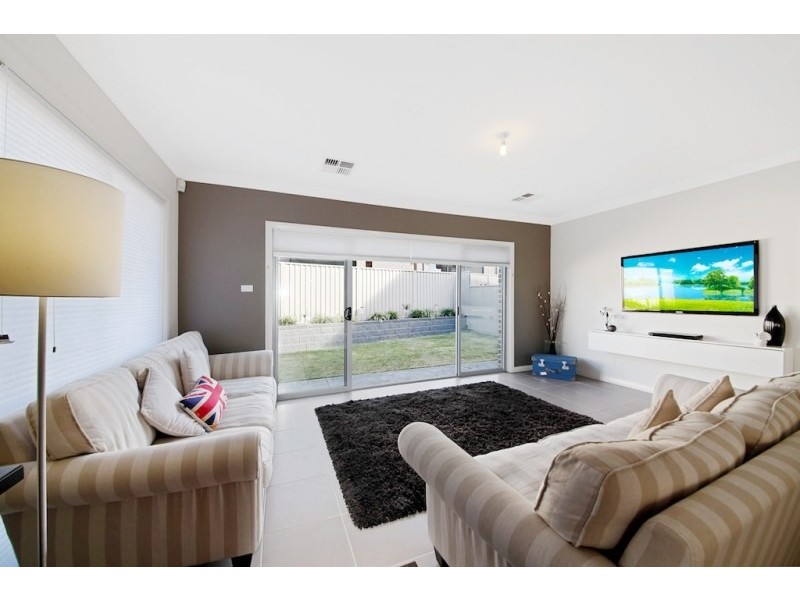 17 Indigofera Circuit, Mount Annan NSW 2567