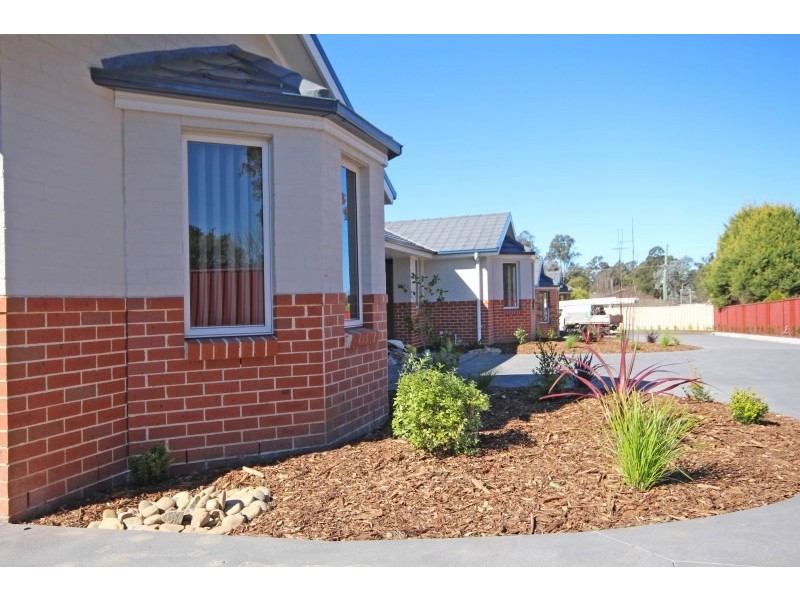 60 Castlereagh Street, Tahmoor NSW 2573