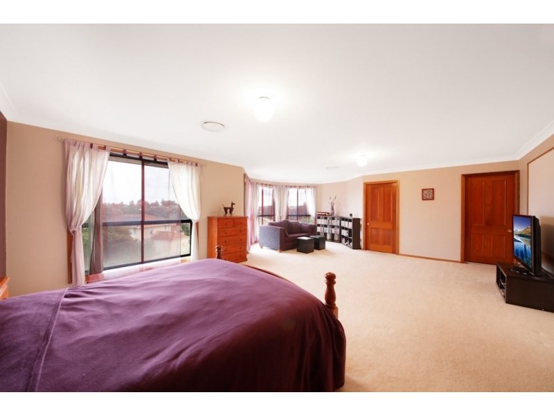 4  Mueller Way, Mount Annan NSW 2567