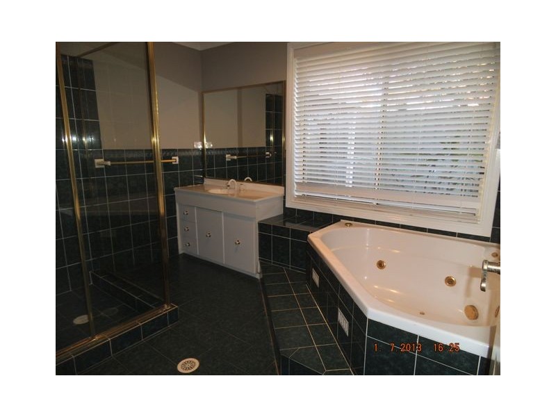 48 Valley View Drive, Narellan NSW 2567