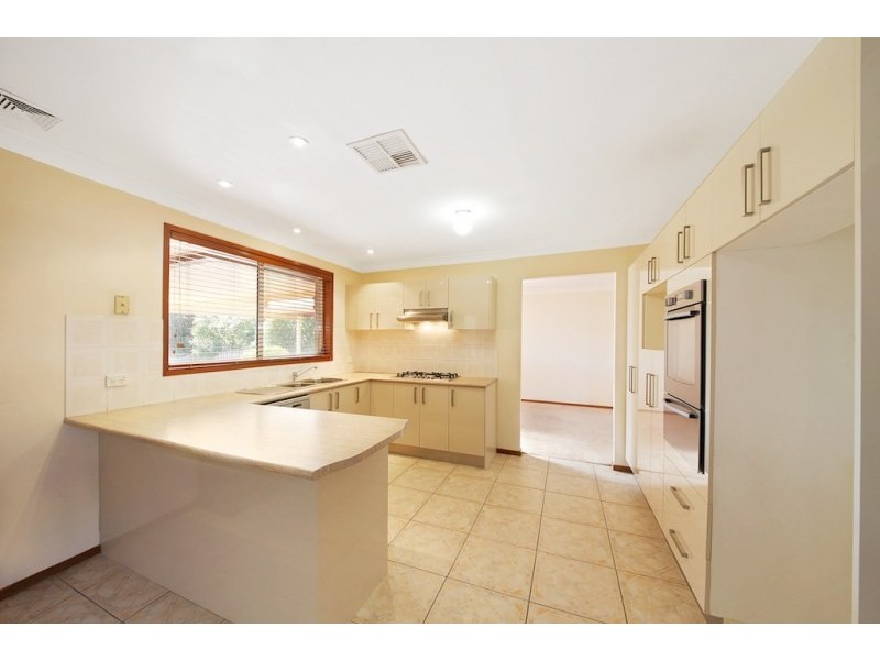 11 Deep Pool Way, Mount Annan NSW 2567