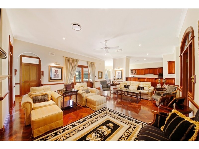 3 Haddin Place, Camden NSW 2570
