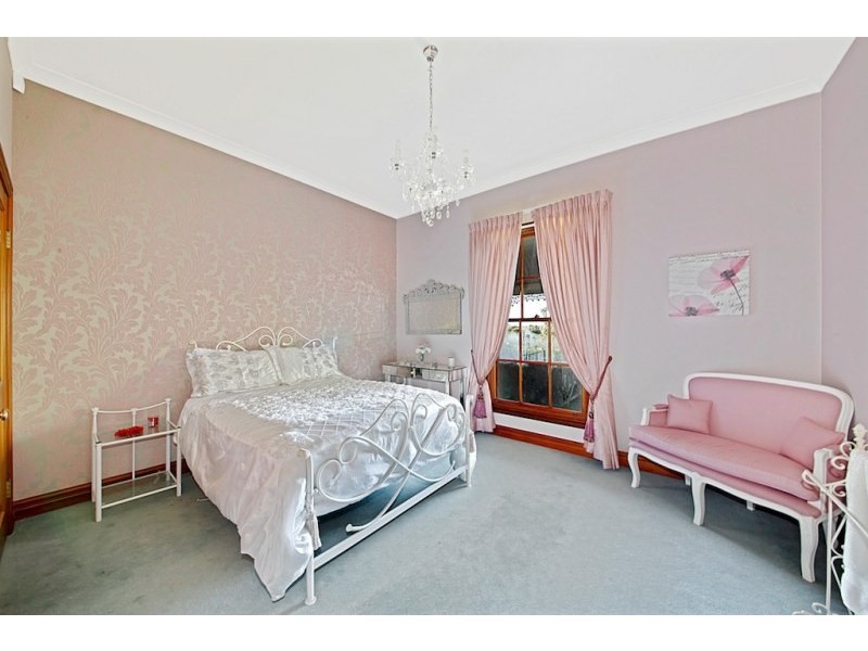 3 Haddin Place, Camden NSW 2570