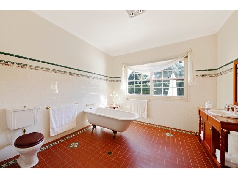 3 Haddin Place, Camden NSW 2570
