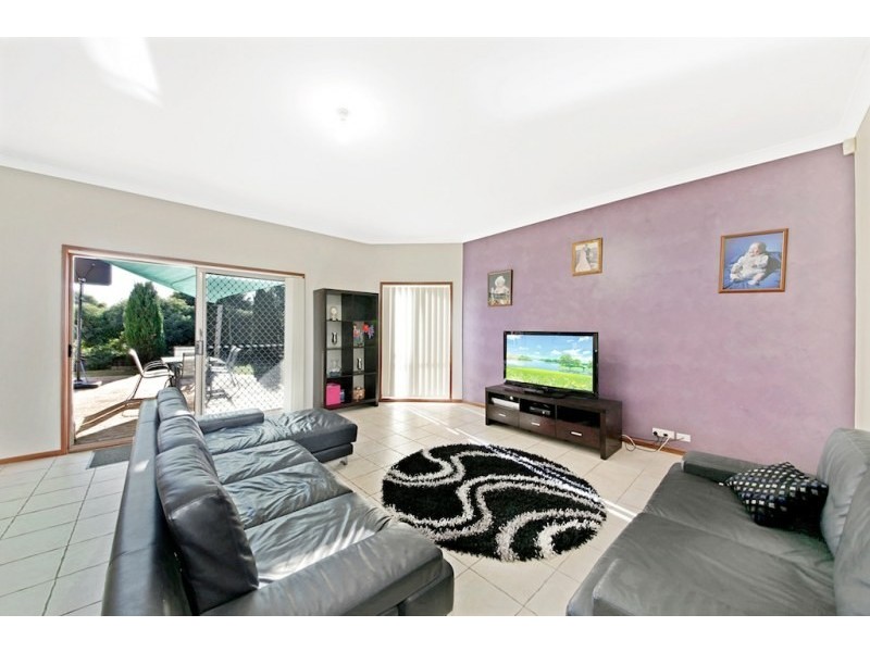 1 Dore Place, Mount Annan NSW 2567