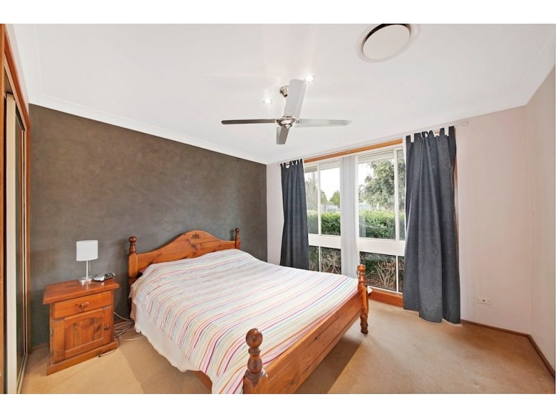 34 Russell Street, The Oaks NSW 2570