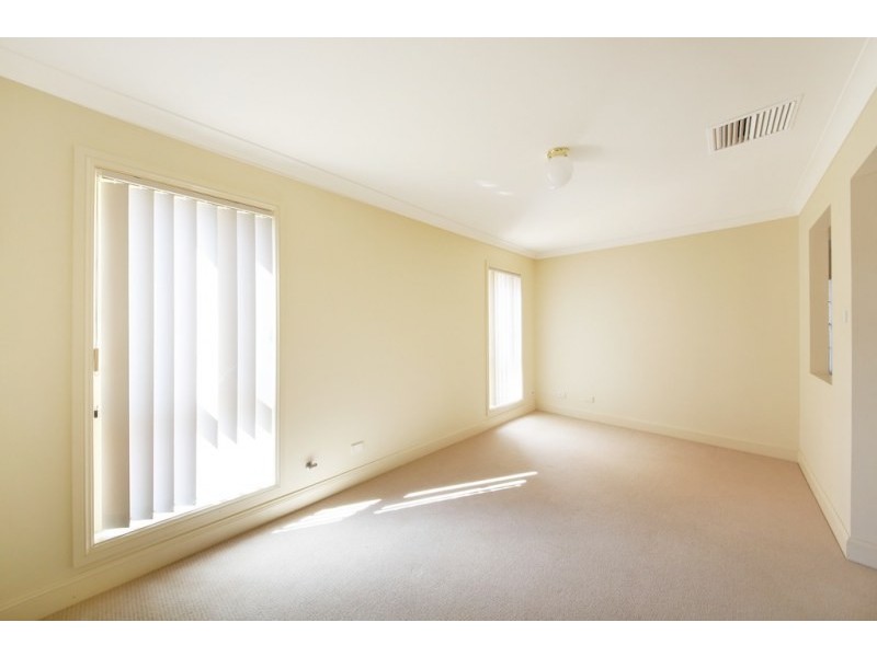 31 Banksia Road, Mount Annan NSW 2567