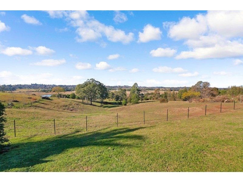 The Oaks NSW 2570