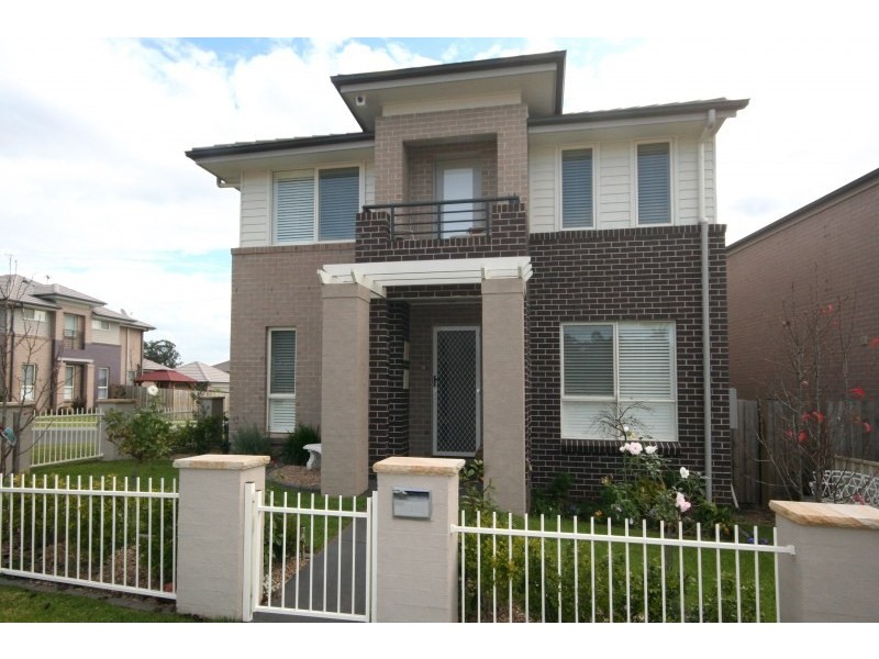 17 Dann Lane, Elderslie NSW 2570