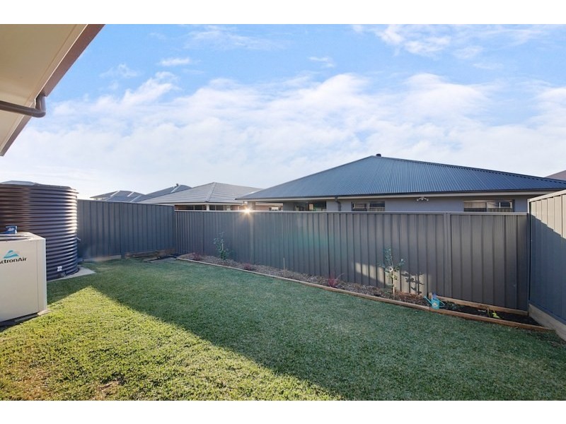 7 Butler Street, Gregory Hills NSW 2557