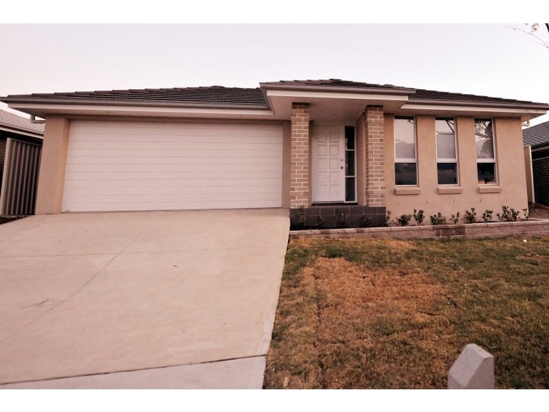 13 Ambrose Street, Oran Park NSW 2570