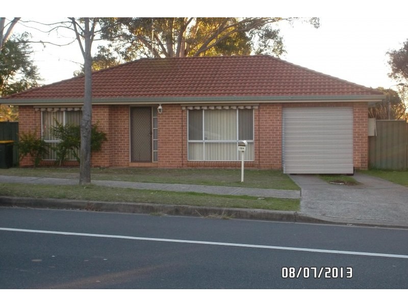 284 Welling Drive, Mount Annan NSW 2567