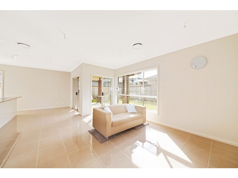 16 Lock Street, Camden Park NSW 2570