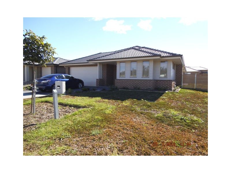 20 Lombardi Circuit, Oran Park NSW 2570