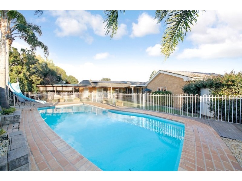 18 Huthnance Place, Camden South NSW 2570