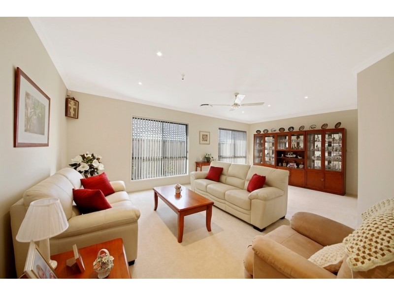 32 MacArthur Circuit, Camden Park NSW 2570