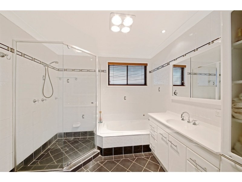 5 West Place, Camden South NSW 2570