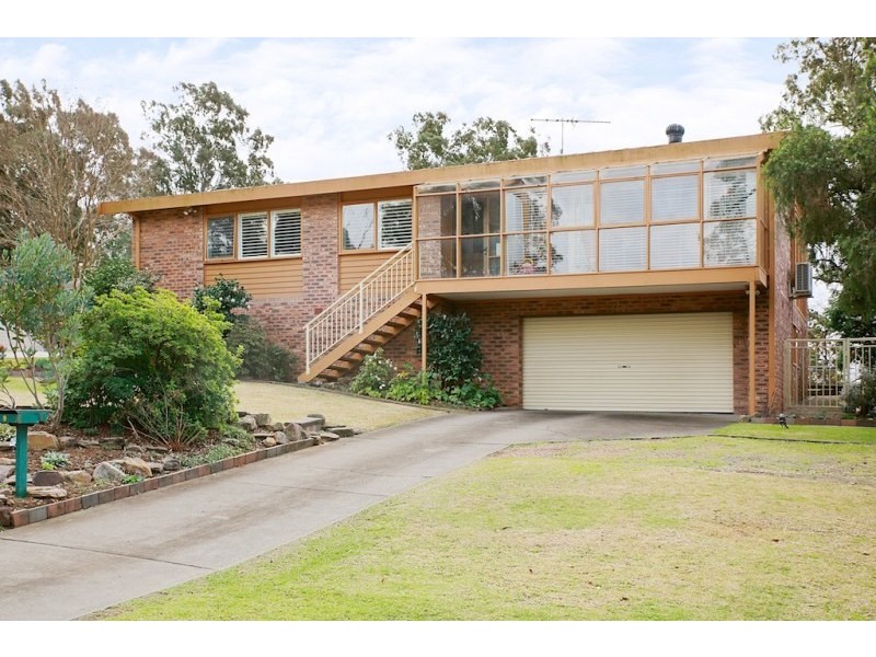 9 English Avenue, Camden South NSW 2570