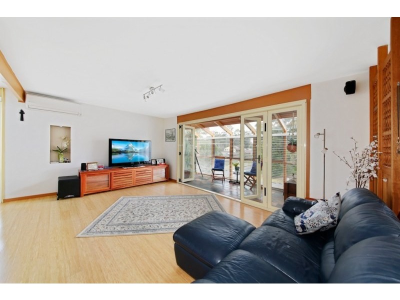 9 English Avenue, Camden South NSW 2570