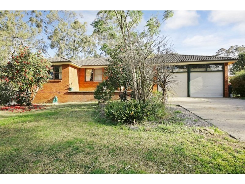 19 Elizabeth Macarthur Avenue, Camden South NSW 2570