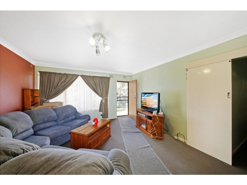 19 Elizabeth Macarthur Avenue, Camden South NSW 2570