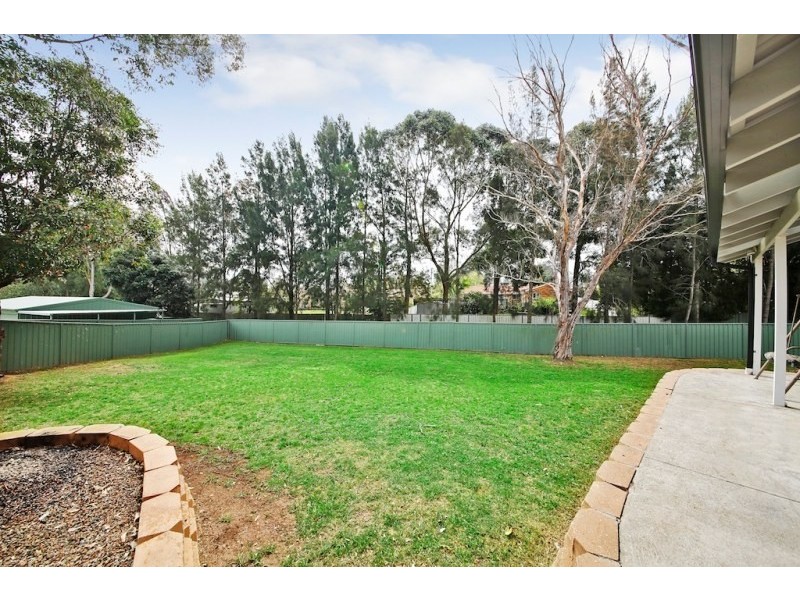 1 Marsh Place, The Oaks NSW 2570