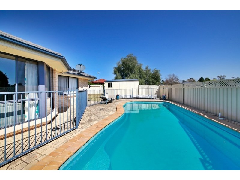 2 Coopworth Road, Elderslie NSW 2570