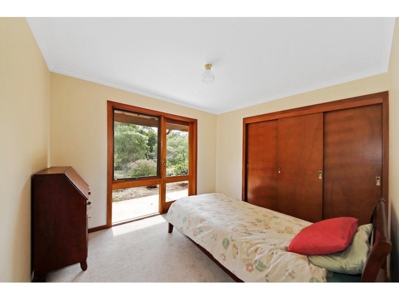 180 Donalds Range Road, Razorback NSW 2571