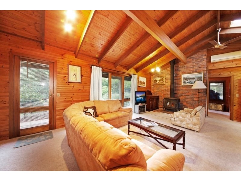 180 Donalds Range Road, Razorback NSW 2571