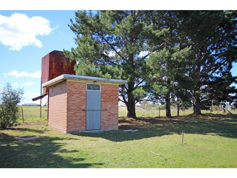 110 Mount View Close, Razorback NSW 2571