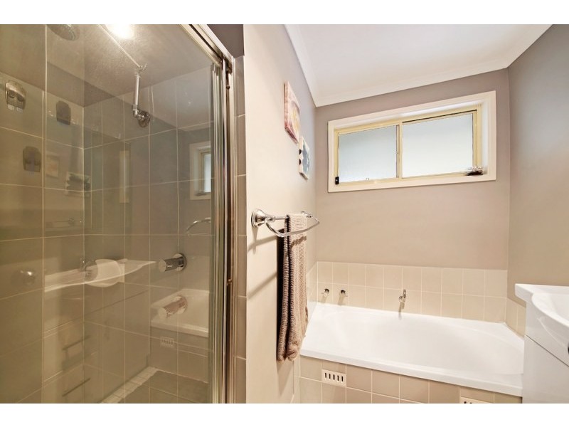 12 Farrendon Place, Mount Annan NSW 2567