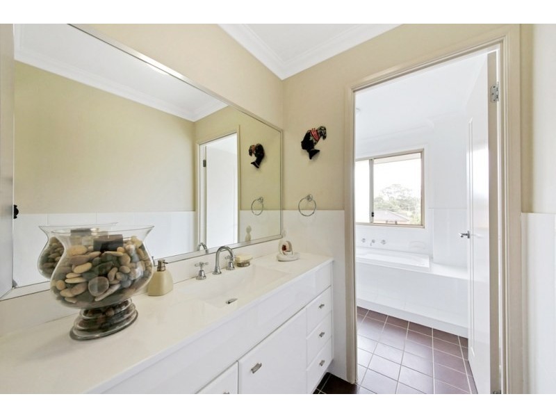 8 Jackey Drive, Camden Park NSW 2570