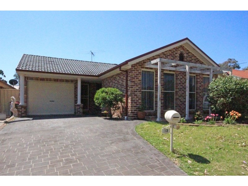 13 Cavers Street, Currans Hill NSW 2567