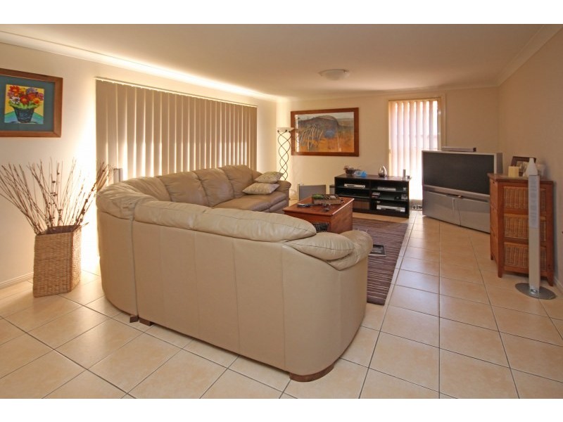 13 Cavers Street, Currans Hill NSW 2567