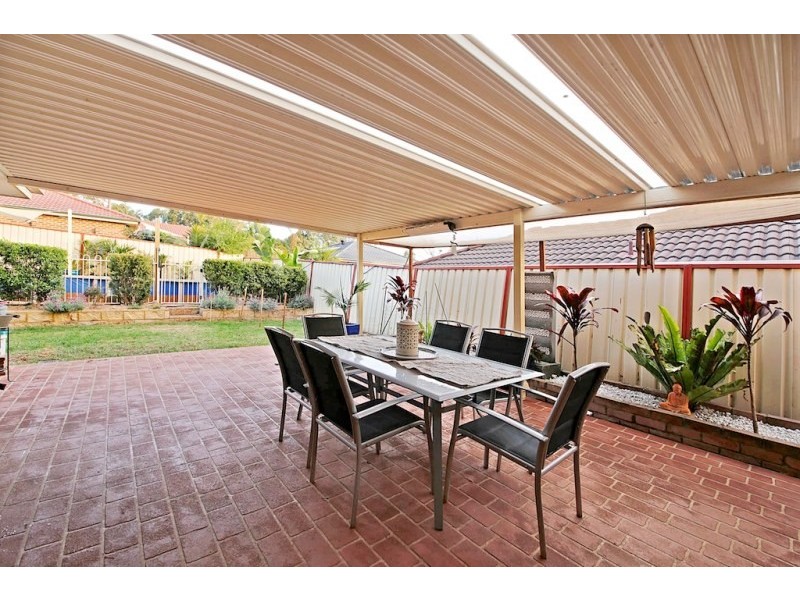 60 Downes Crescent, Currans Hill NSW 2567