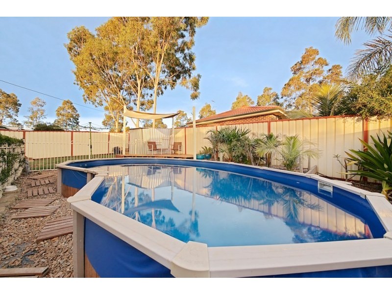 60 Downes Crescent, Currans Hill NSW 2567