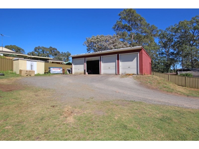 27 Elizabeth Macarthur Avenue, Camden South NSW 2570