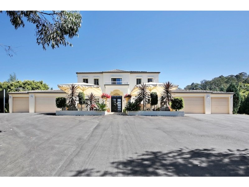2 Lakeside Drive, Mount Hunter NSW 2570
