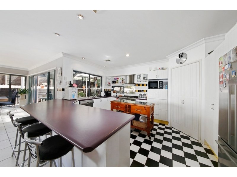 2 Lakeside Drive, Mount Hunter NSW 2570