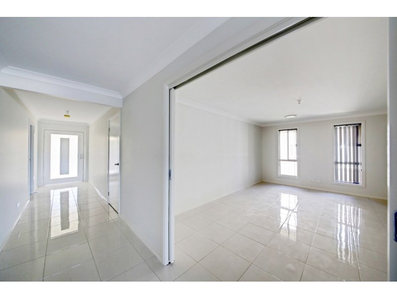 13 Lock Street, Camden Park NSW 2570