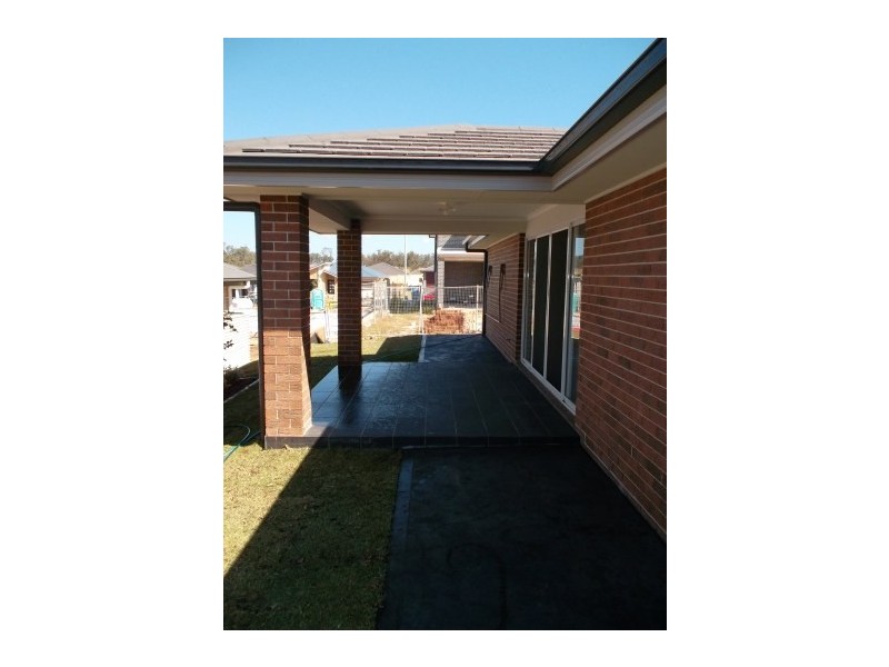 10 Horsley Circuit, Oran Park NSW 2570