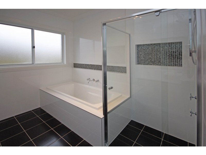 5 Explorer Street, Gregory Hills NSW 2557