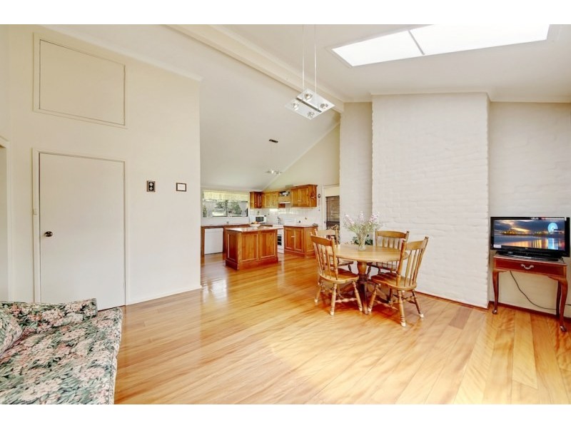 15 Hardwicke Street, The Oaks NSW 2570