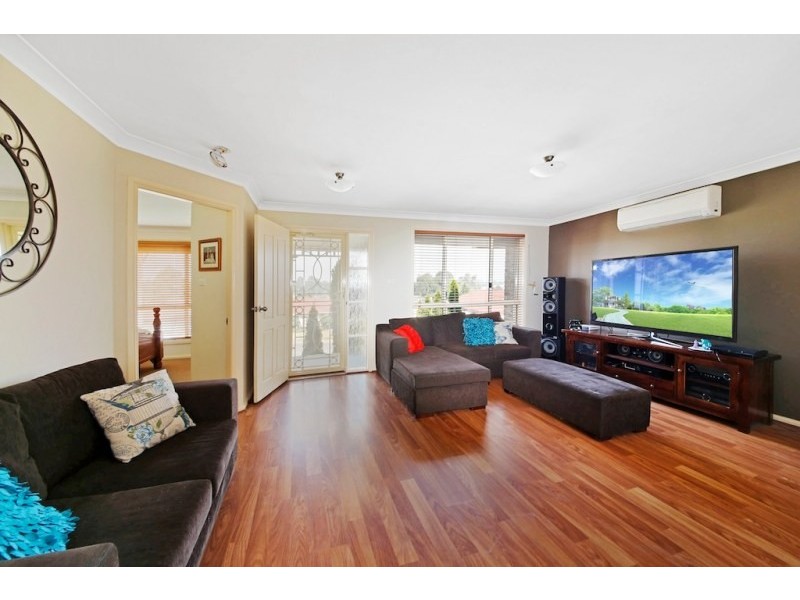 38 Downes Crescent, Currans Hill NSW 2567
