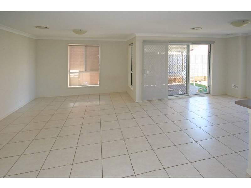 10 Thornton Avenue, Elderslie NSW 2570
