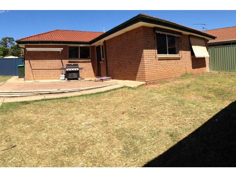 2 Shoemark Close, Narellan NSW 2567