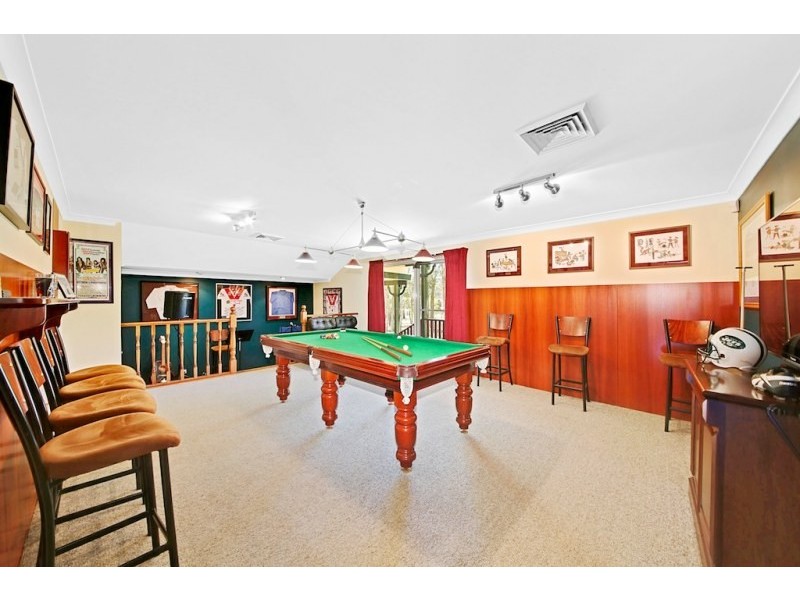 210 Donalds Range Road, Razorback NSW 2571