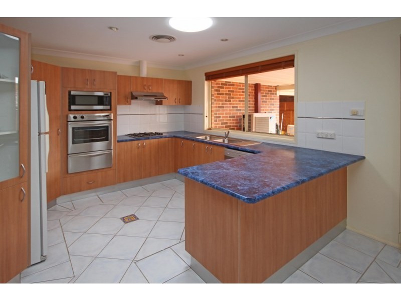 54 Glenfield Drive, Currans Hill NSW 2567